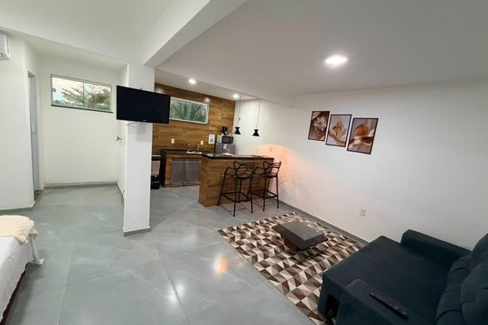 Sala/Quarto de kitnet/studio para alugar com 1 quarto, 29m² em Parque Jardim Carioca, Campos dos Goytacazes