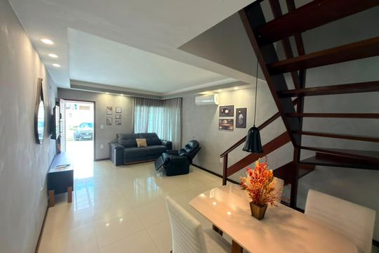 Sala de casa para alugar com 2 quartos, 107m² em Parque Sao Benedito, Campos dos Goytacazes