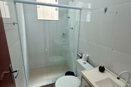 Banheiro de casa para alugar com 2 quartos, 107m² em Parque Sao Benedito, Campos dos Goytacazes