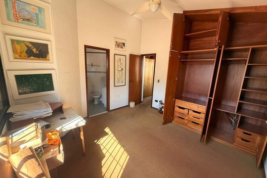 Quarto de casa à venda com 5 quartos, 697m² em Butantã, São Paulo