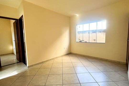 Sala de apartamento para alugar com 2 quartos, 55m² em Terra Firme, Rio das Ostras