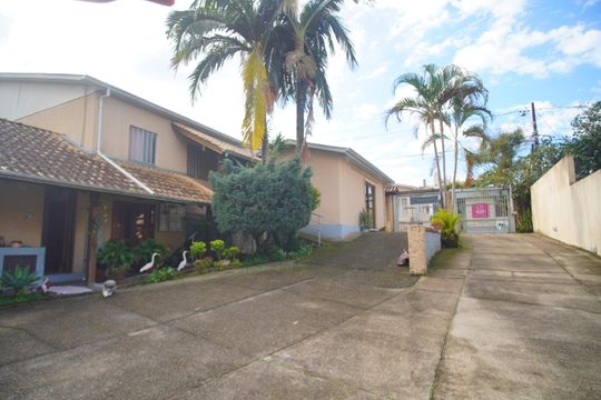 Quintal de kitnet/studio para alugar com 1 quarto, 20m² em Vila Nova, Novo Hamburgo