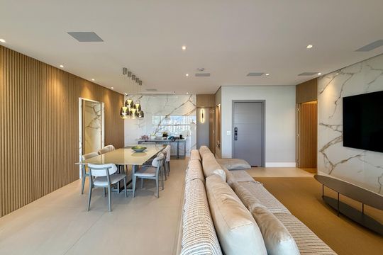 Sala  de apartamento para alugar com 3 quartos, 227m² em Chácara Santo Antônio (zona Sul), São Paulo