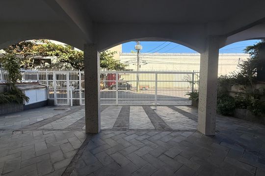 Fachada de apartamento para alugar com 1 quarto, 55m² em Jardim Ana Maria, Guarujá