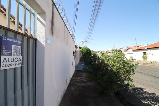 Plaquinha de kitnet/studio para alugar com 1 quarto, 40m² em Pacaembu, Uberlândia