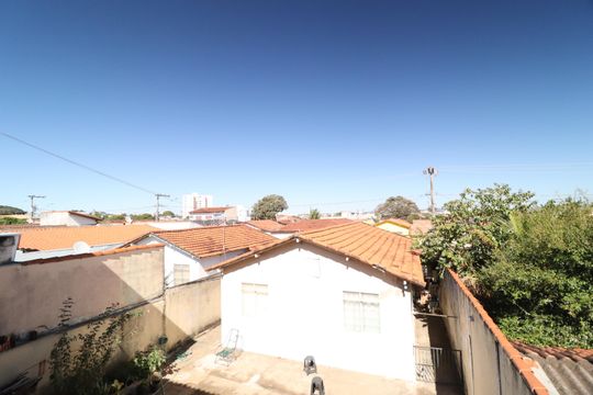 Vista de kitnet/studio para alugar com 1 quarto, 40m² em Pacaembu, Uberlândia