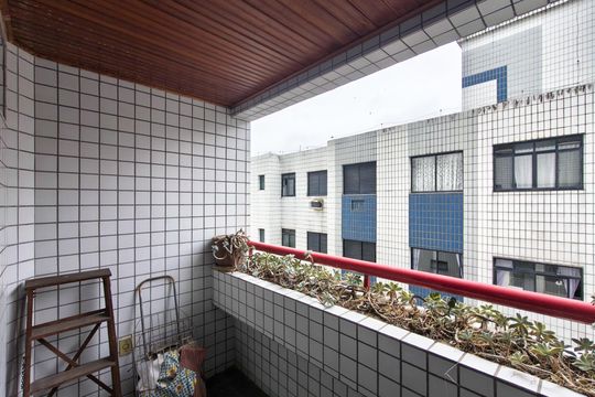 Sacada de apartamento para alugar com 2 quartos, 66m² em Guilhermina, Praia Grande