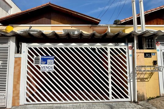 Fachada de casa à venda com 2 quartos, 92m² em Jardim Santa Mena, Guarulhos