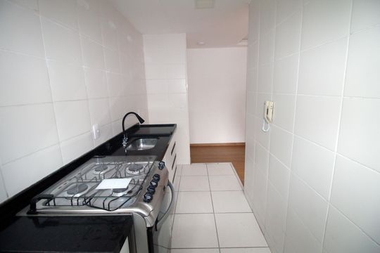 Cozinha de apartamento à venda com 2 quartos, 45m² em Irajá, Rio de Janeiro
