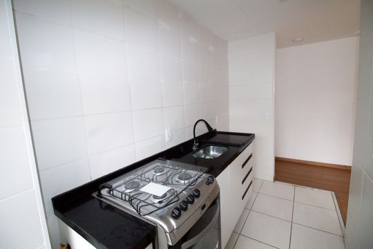 Cozinha de apartamento à venda com 2 quartos, 45m² em Irajá, Rio de Janeiro