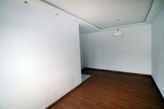Sala de apartamento à venda com 2 quartos, 45m² em Irajá, Rio de Janeiro