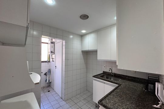 Cozinha e Área de Serviço de apartamento para alugar com 3 quartos, 81m² em Recreio dos Bandeirantes, Rio de Janeiro