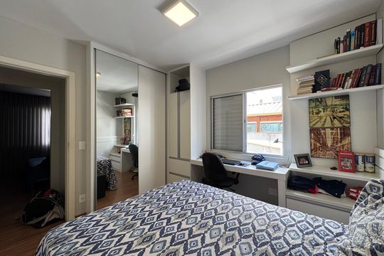 Quarto de apartamento à venda com 3 quartos, 93m² em Castelo, Belo Horizonte