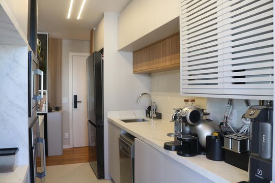 Cozinha e Área de Serviço de apartamento à venda com 2 quartos, 67m² em Barra Funda, São Paulo