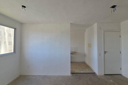Sala de apartamento para alugar com 2 quartos, 44m² em Vila Nova Bonsucesso, Guarulhos