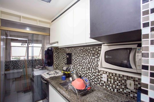 Cozinha de apartamento para alugar com 2 quartos, 44m² em Canhema, Diadema