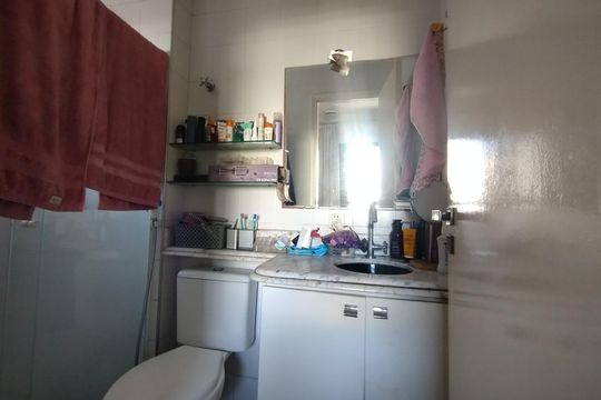 Banheiro de apartamento à venda com 3 quartos, 70m² em Jardim Alto da Boa Vista, Valinhos