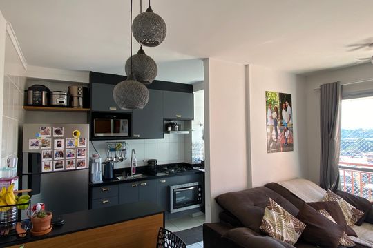 Sala - Cozinha de apartamento à venda com 2 quartos, 45m² em Helena Maria, Osasco