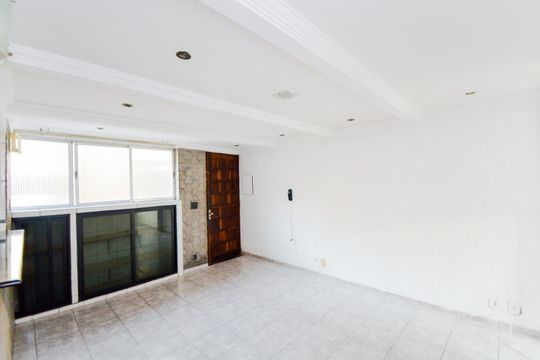 Sala de apartamento para alugar com 3 quartos, 68m² em Parque Cecap, Guarulhos