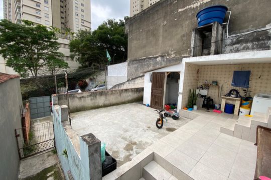 Quintal de casa à venda com 1 quarto, 158m² em Vila Albano, São Paulo