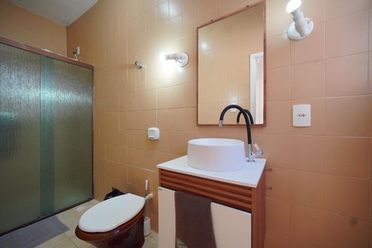 Banheiro de apartamento para alugar com 3 quartos, 65m² em Centro, Florianópolis