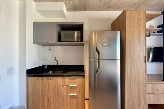Cozinha  de kitnet/studio para alugar com 1 quarto, 25m² em Santo Amaro, São Paulo