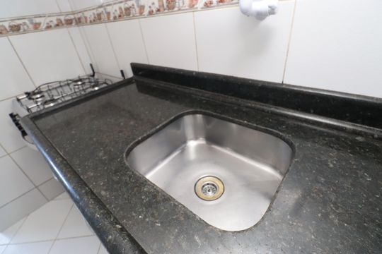 Cozinha de apartamento para alugar com 2 quartos, 80m² em Costa Azul, Salvador