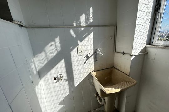 Área de Serviço de apartamento para alugar com 2 quartos, 54m² em Vila Valqueire, Rio de Janeiro