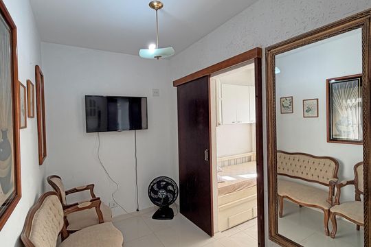 Sala de apartamento para alugar com 1 quarto, 44m² em Boqueirão, Santos