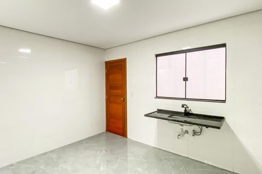 Cozinha  de casa à venda com 2 quartos, 80m² em Vila Paranagua, São Paulo
