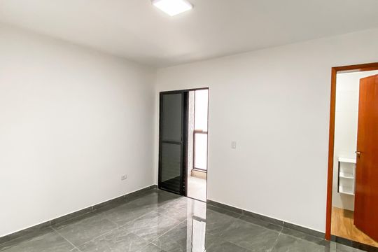 Suite 1 de casa à venda com 2 quartos, 80m² em Vila Paranagua, São Paulo