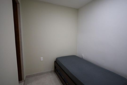 Sala/Quarto de kitnet/studio para alugar com 1 quarto, 15m² em Cidade São Francisco, São Paulo