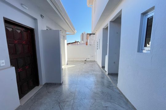 Área comum de kitnet/studio para alugar com 1 quarto, 24m² em Cidade São Francisco, São Paulo