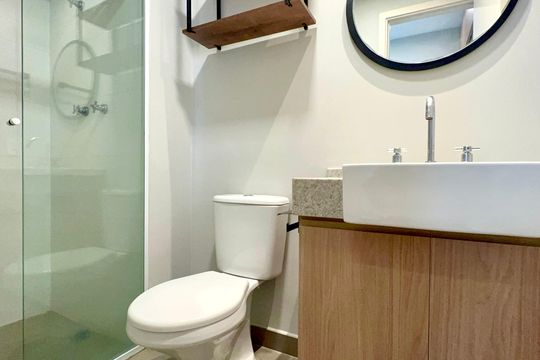 Banheiro da Suíte de apartamento para alugar com 1 quarto, 38m² em Pinheiros, São Paulo