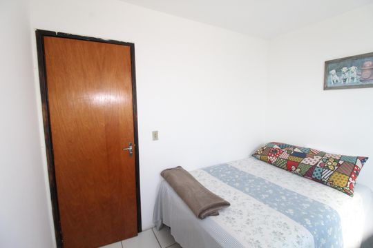 Quarto 1 de apartamento para alugar com 2 quartos, 46m² em Jardim Ismenia, São José dos Campos