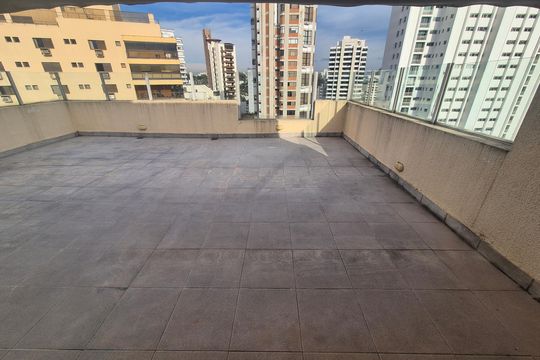 Área externa de apartamento à venda com 1 quarto, 136m² em Real Parque, São Paulo
