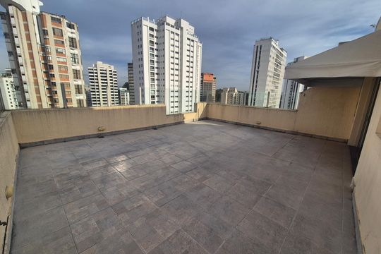 Área externa de apartamento à venda com 1 quarto, 136m² em Real Parque, São Paulo