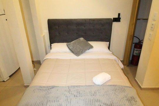 Quarto / Cozinha de kitnet/studio para alugar com 1 quarto, 28m² em Vila Industrial, São José dos Campos