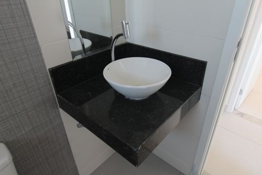 Banheiro Social de apartamento para alugar com 3 quartos, 89m² em Candelária, Belo Horizonte