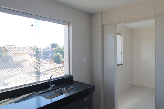 Cozinha e Área de Serviço de apartamento para alugar com 3 quartos, 89m² em Candelária, Belo Horizonte