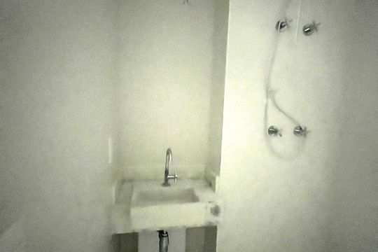 Banheiro de kitnet/studio à venda com 1 quarto, 29m² em Campo Belo, São Paulo