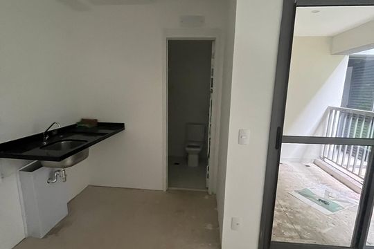 Cozinha de kitnet/studio à venda com 1 quarto, 29m² em Campo Belo, São Paulo
