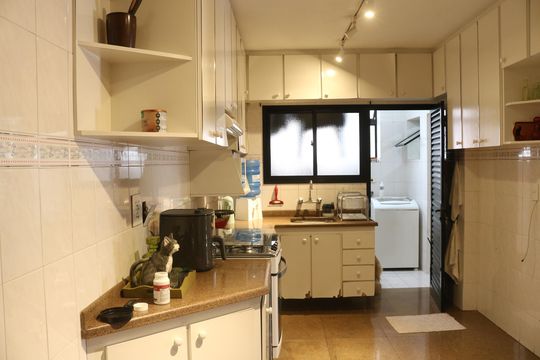 Cozinha de apartamento para alugar com 3 quartos, 156m² em Perdizes, São Paulo
