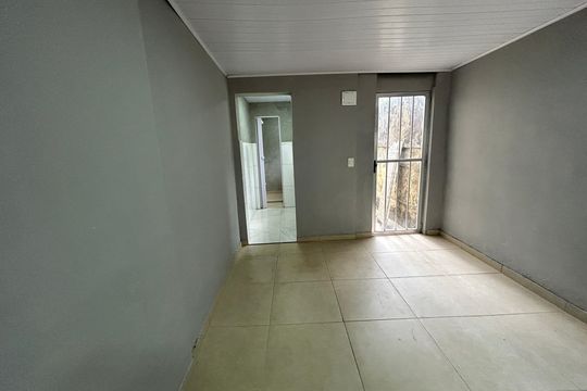 Sala/Quarto de kitnet/studio para alugar com 1 quarto, 40m² em Bento Ribeiro, Rio de Janeiro