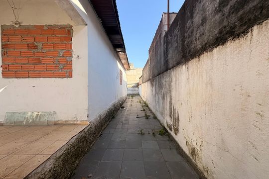 Garagem de casa à venda com 3 quartos, 180m² em Cidade São Jorge, Santo André