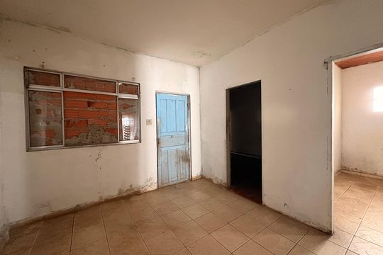 Sala de casa à venda com 3 quartos, 180m² em Cidade São Jorge, Santo André