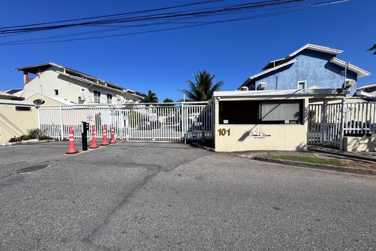 Fachada de casa de condomínio à venda com 4 quartos, 191m² em Recreio dos Bandeirantes, Rio de Janeiro