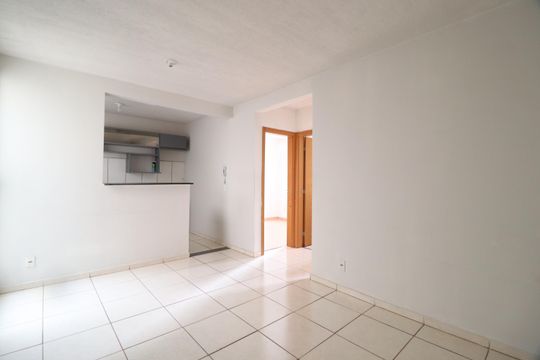Sala de apartamento para alugar com 2 quartos, 47m² em Jardim Canaã, Uberlândia