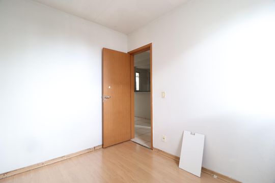 Quarto 1 de apartamento para alugar com 2 quartos, 47m² em Jardim Canaã, Uberlândia
