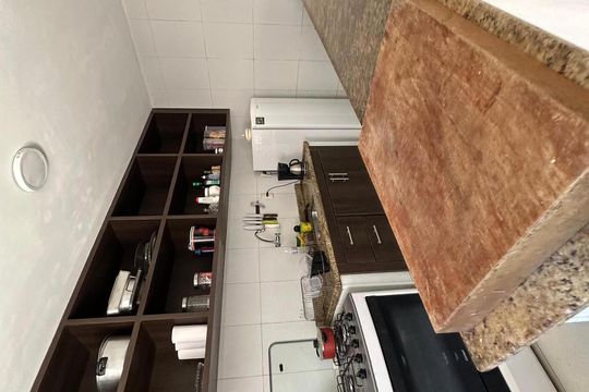 Cozinha gourmet de casa de condomínio para alugar com 4 quartos, 200m² em Vargem Pequena, Rio de Janeiro